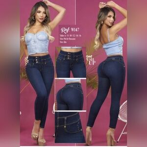 WEPPA COLUMBIAN BUTT LIFTING JEANS NWT SIZE 6